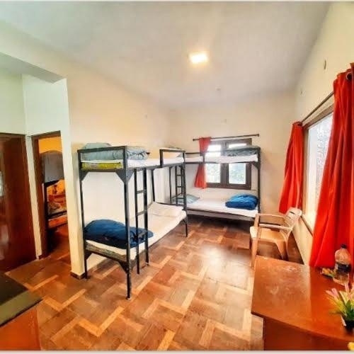 Dostel: Backpacker Hostel Кодайканал Экстерьер фото